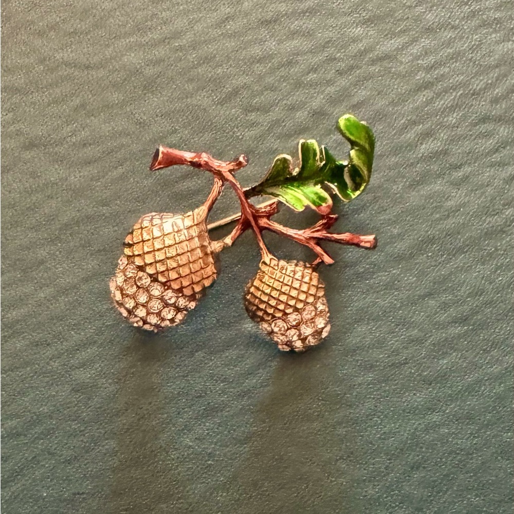 Acorn Brooch Pin, Gold Tone